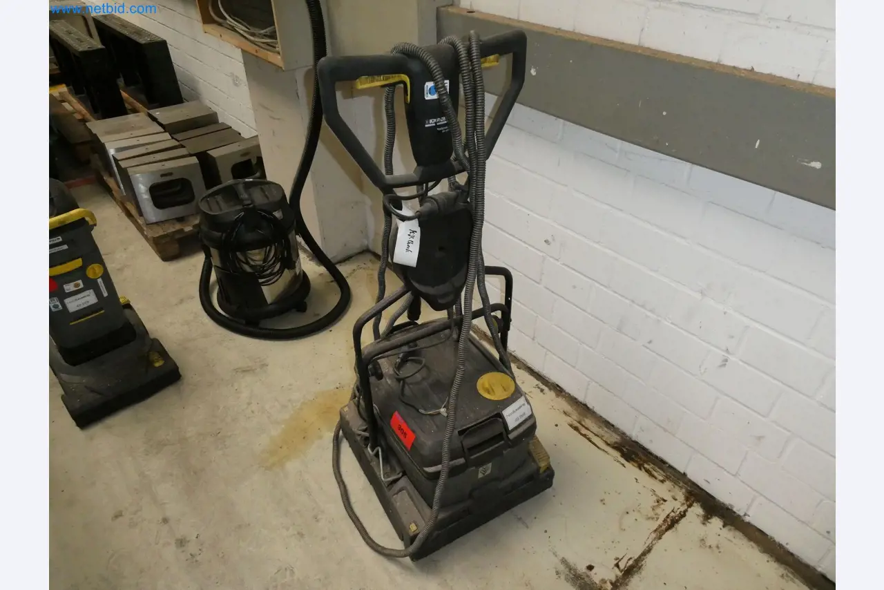 High-tech machinery for prototyping, model making, mold making (automotive)-1