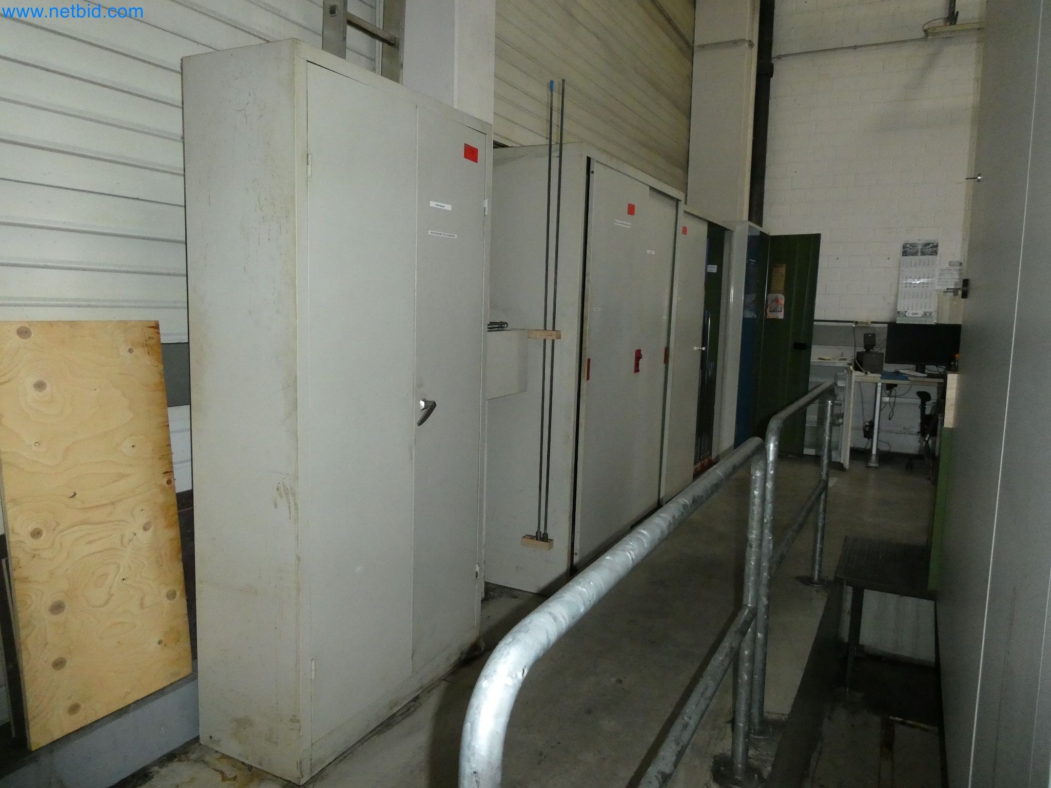 High-tech machinery for prototyping, model making, mold making (automotive)-12