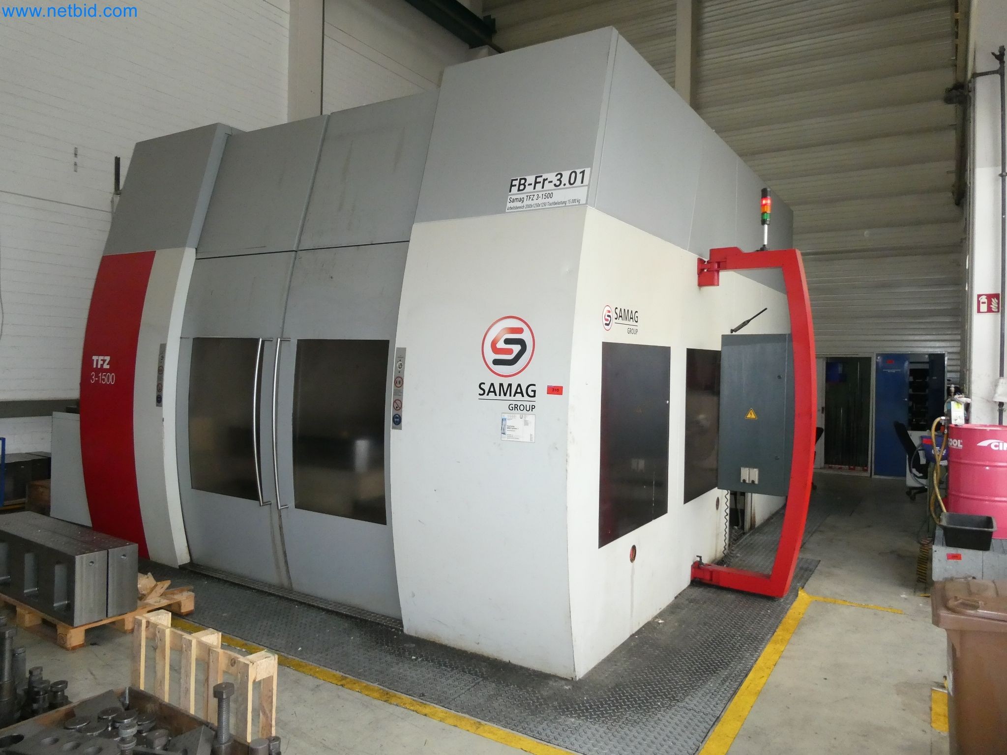 High-tech machinery for prototyping, model making, mold making (automotive)-1