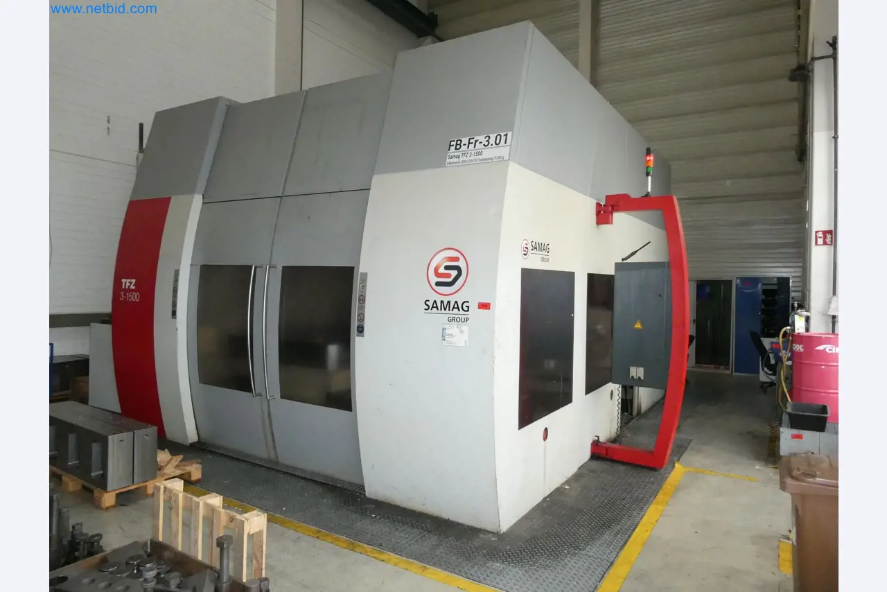 High-tech machinery for prototyping, model making, mold making (automotive)-1