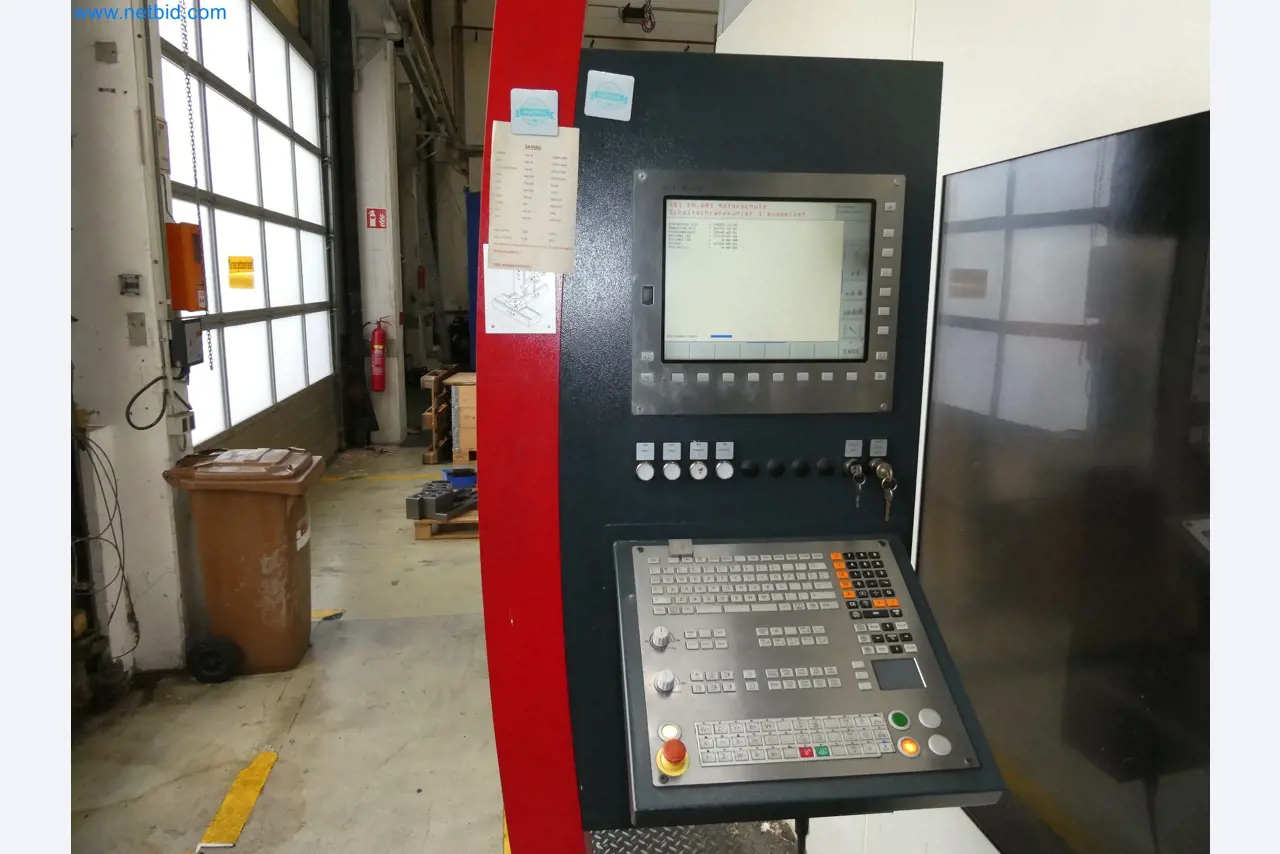 High-tech machinery for prototyping, model making, mold making (automotive)-2