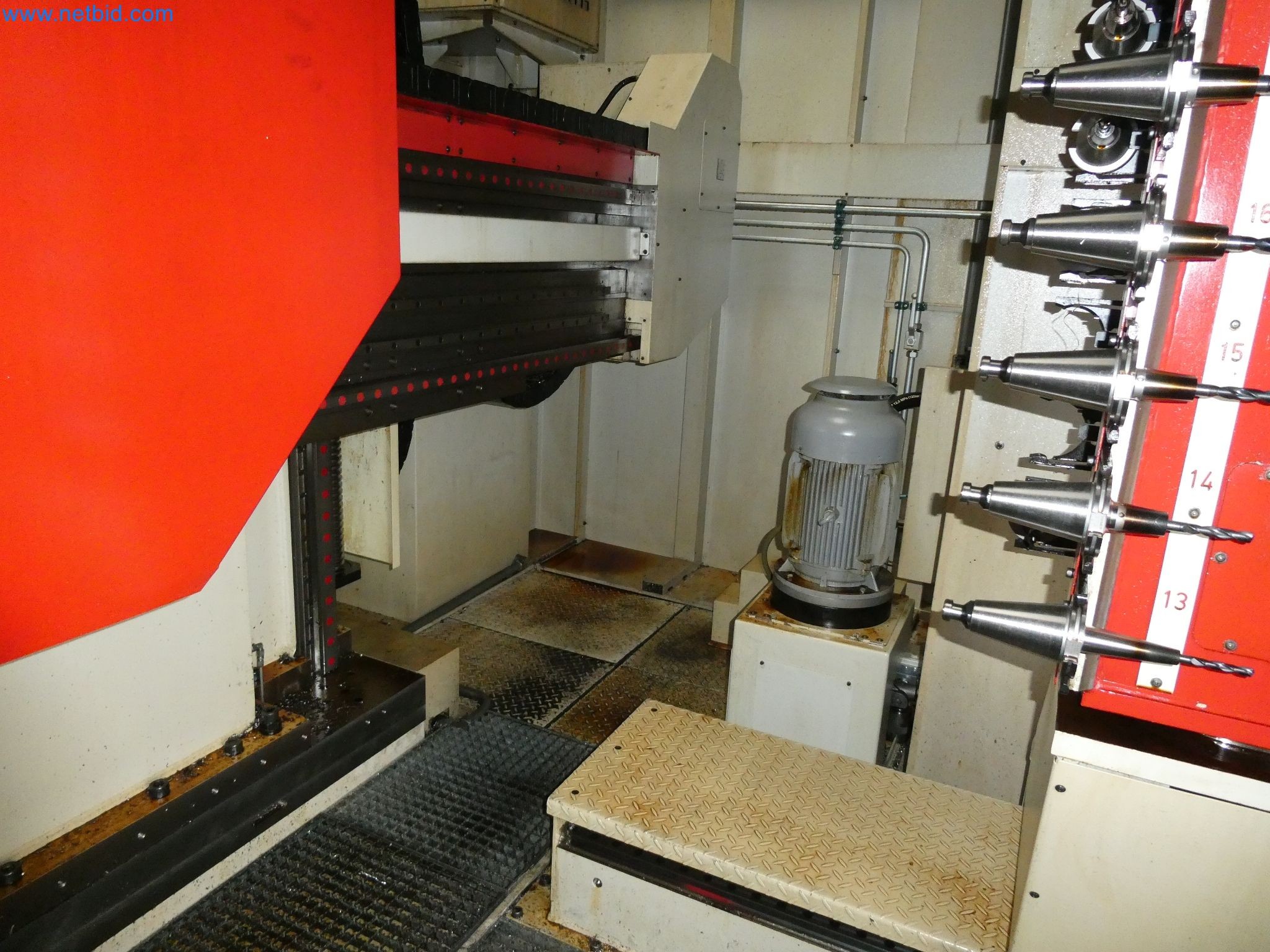 High-tech machinery for prototyping, model making, mold making (automotive)-7