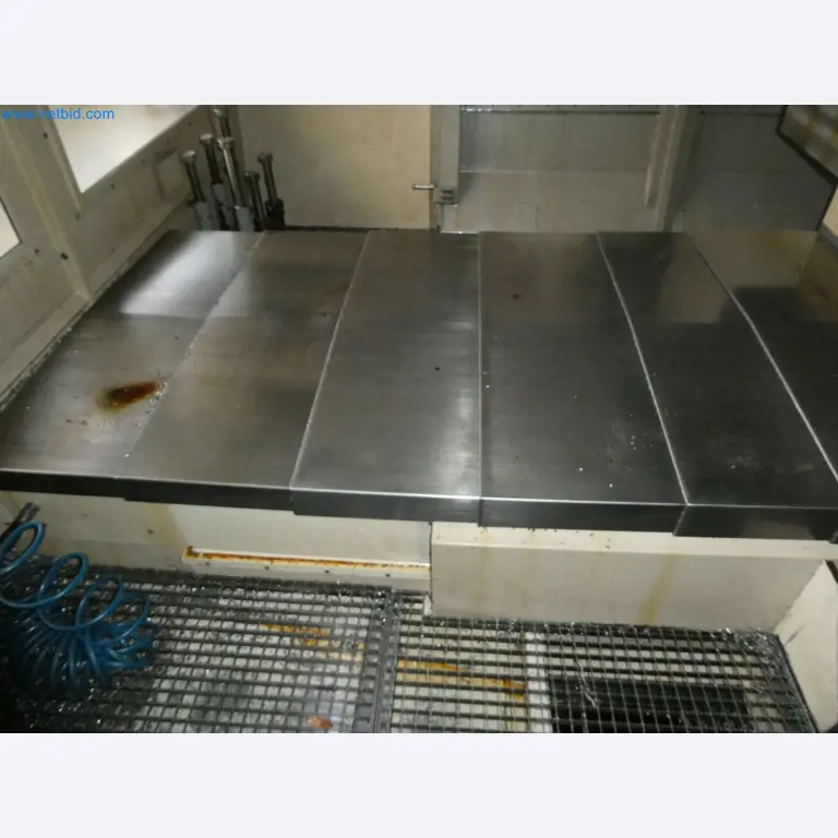 High-tech machinery for prototyping, model making, mold making (automotive)-8