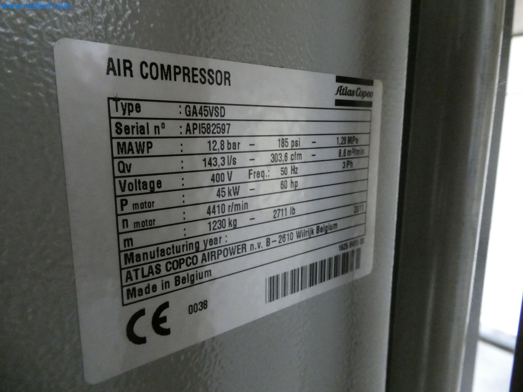 High-tech machinery for prototyping, model making, mold making (automotive)-11