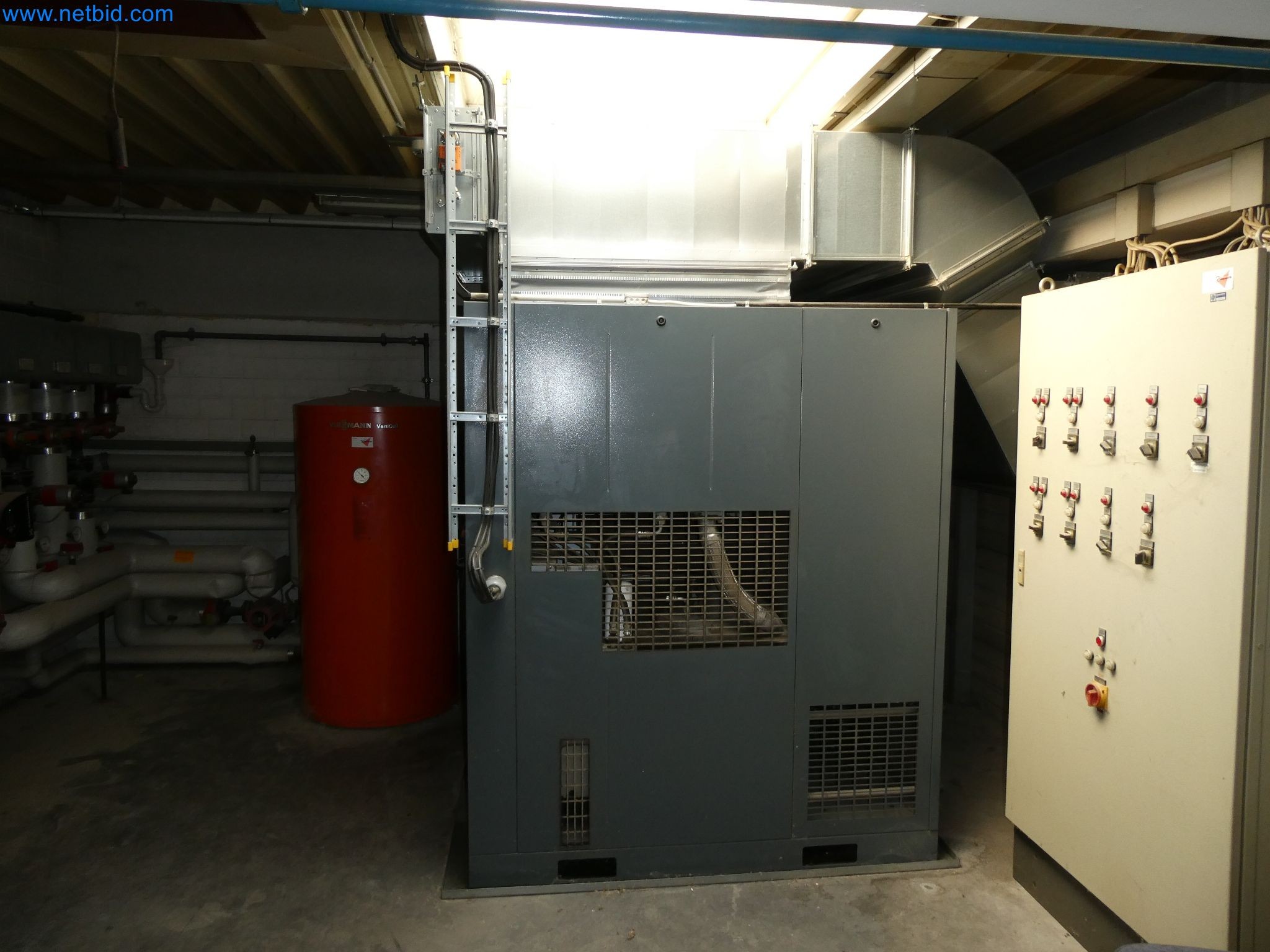 High-tech machinery for prototyping, model making, mold making (automotive)-4