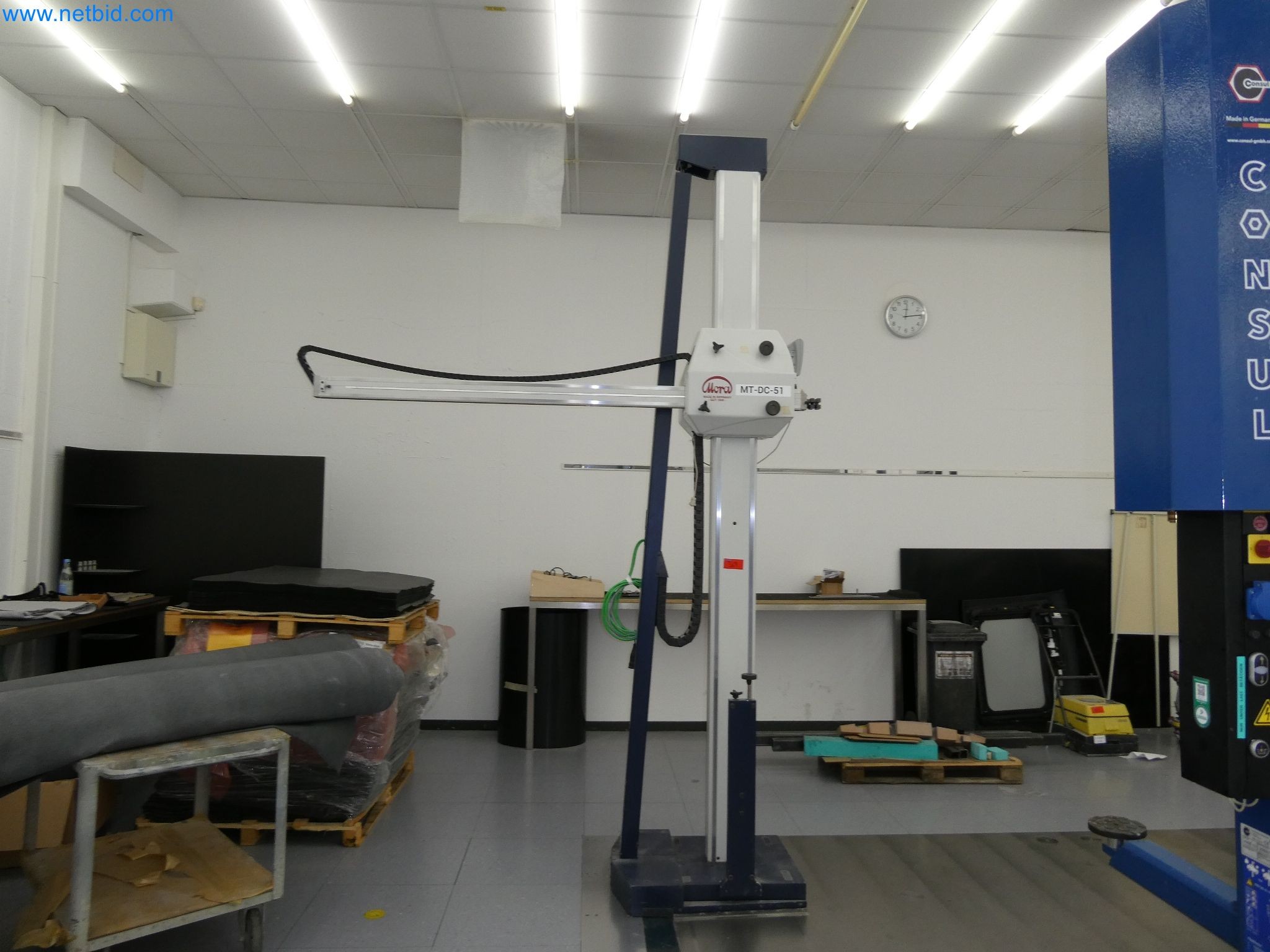 High-tech machinery for prototyping, model making, mold making (automotive)-1