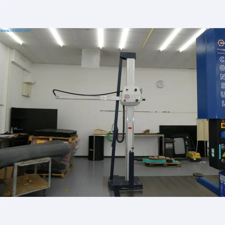 High-tech machinery for prototyping, model making, mold making (automotive)-1