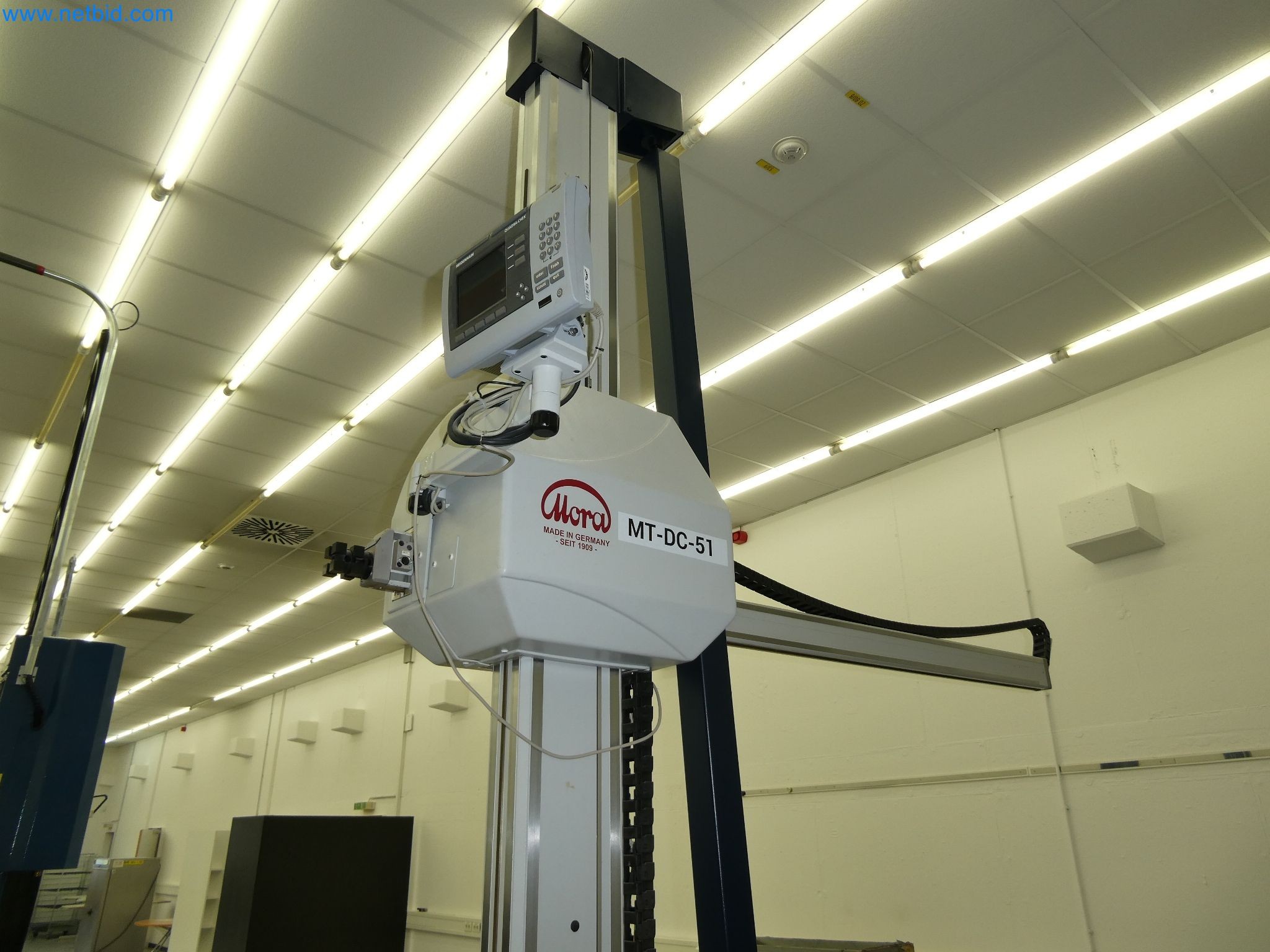 High-tech machinery for prototyping, model making, mold making (automotive)-2