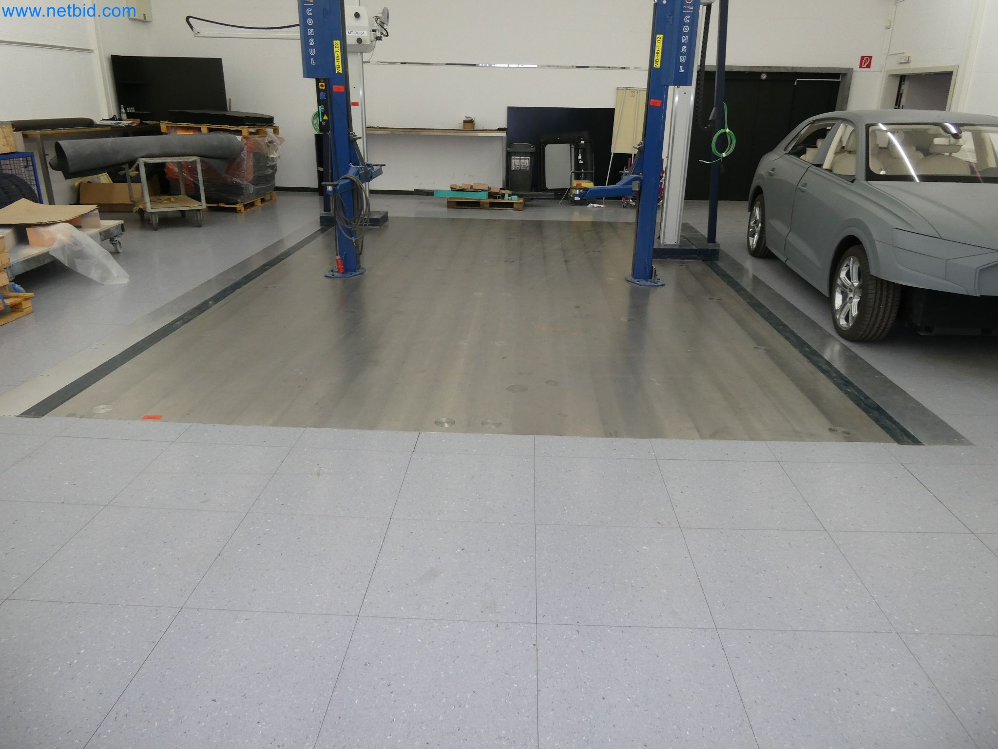 High-tech machinery for prototyping, model making, mold making (automotive)-5