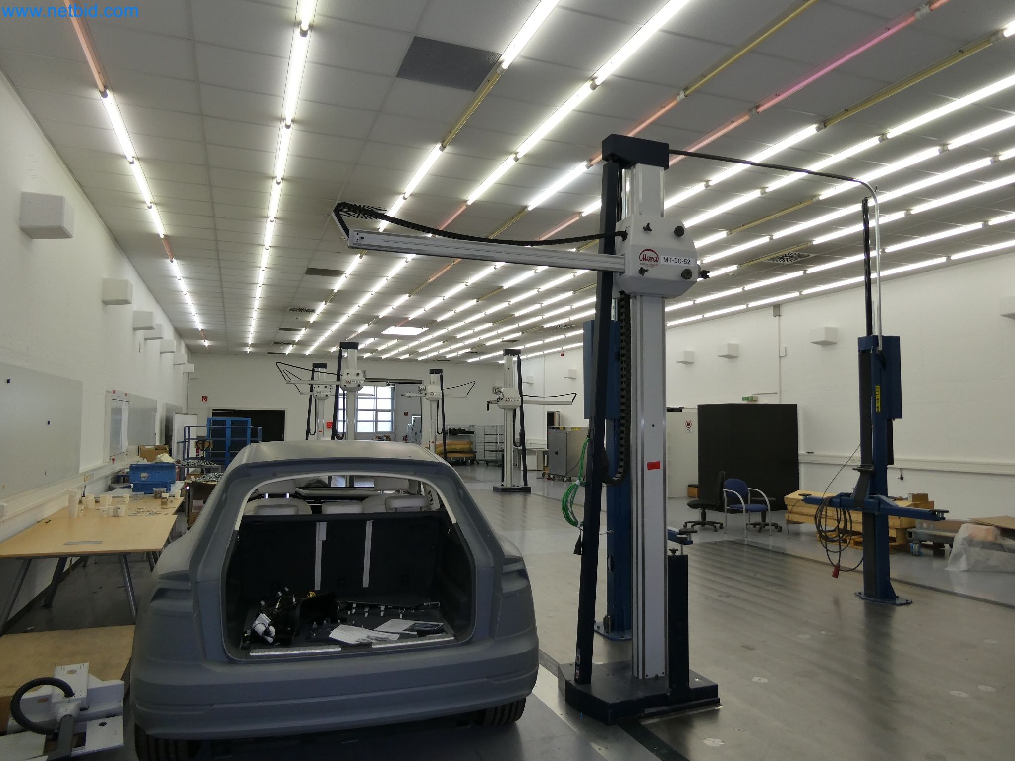 High-tech machinery for prototyping, model making, mold making (automotive)-6