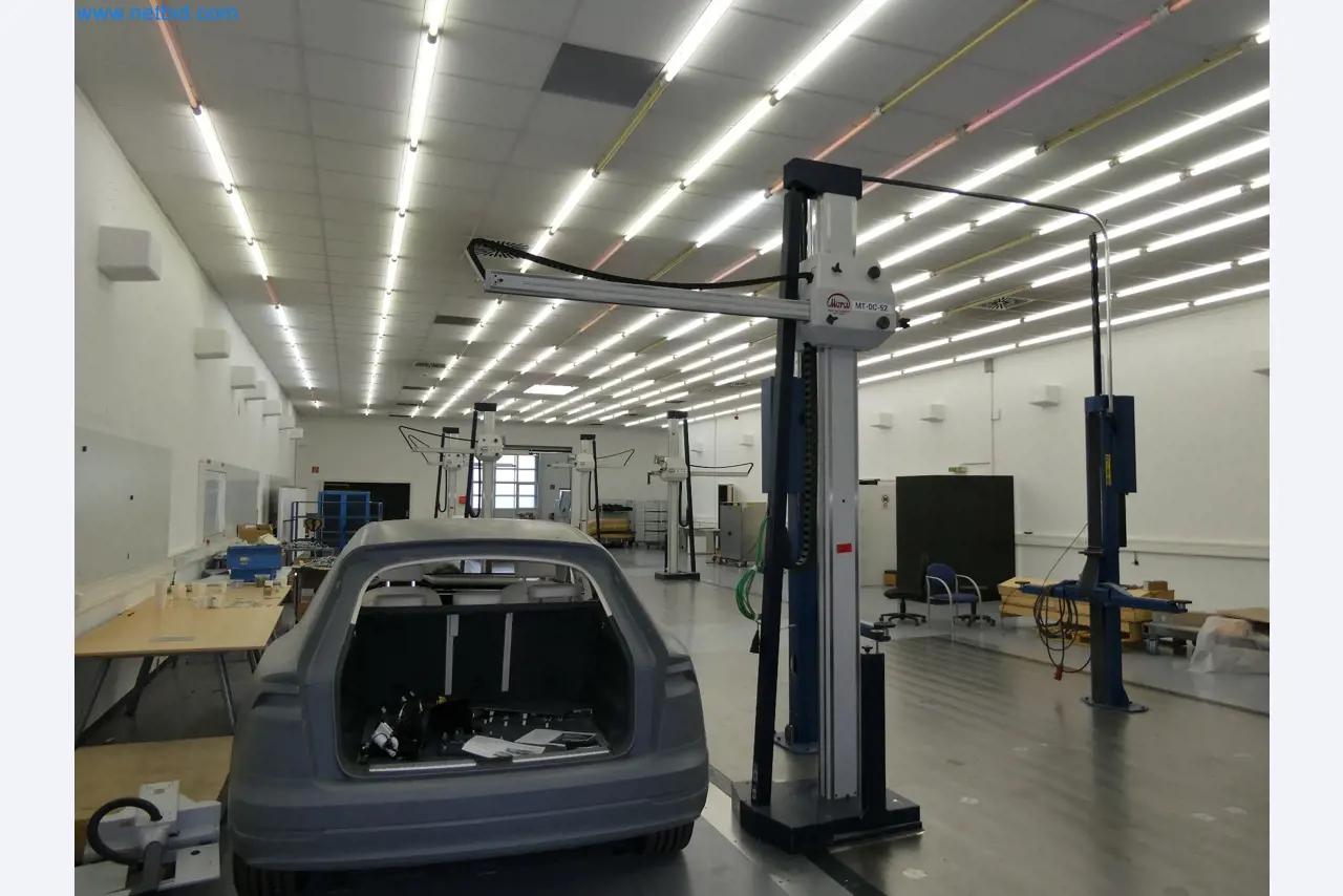 High-tech machinery for prototyping, model making, mold making (automotive)-6