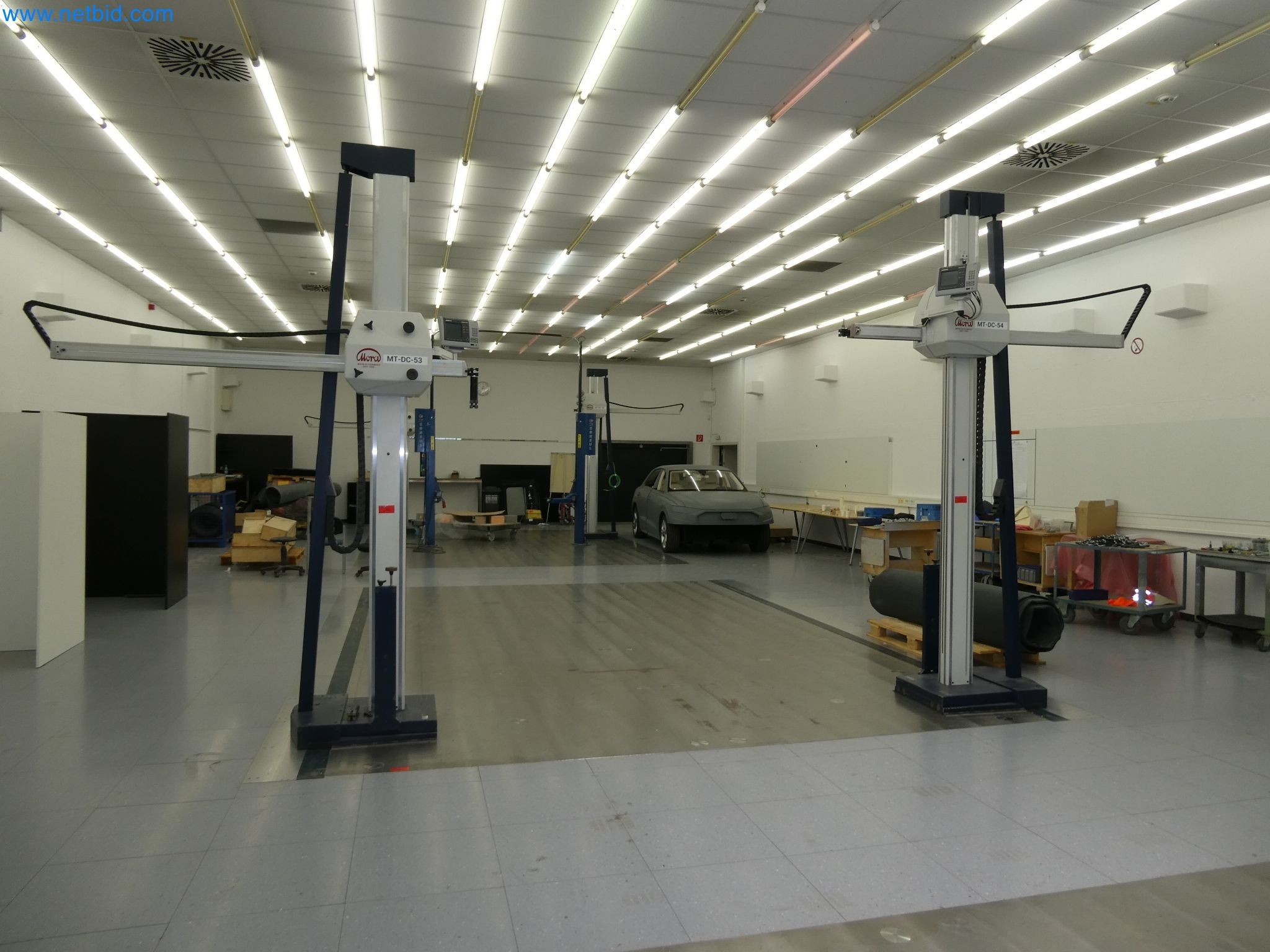 High-tech machinery for prototyping, model making, mold making (automotive)-1