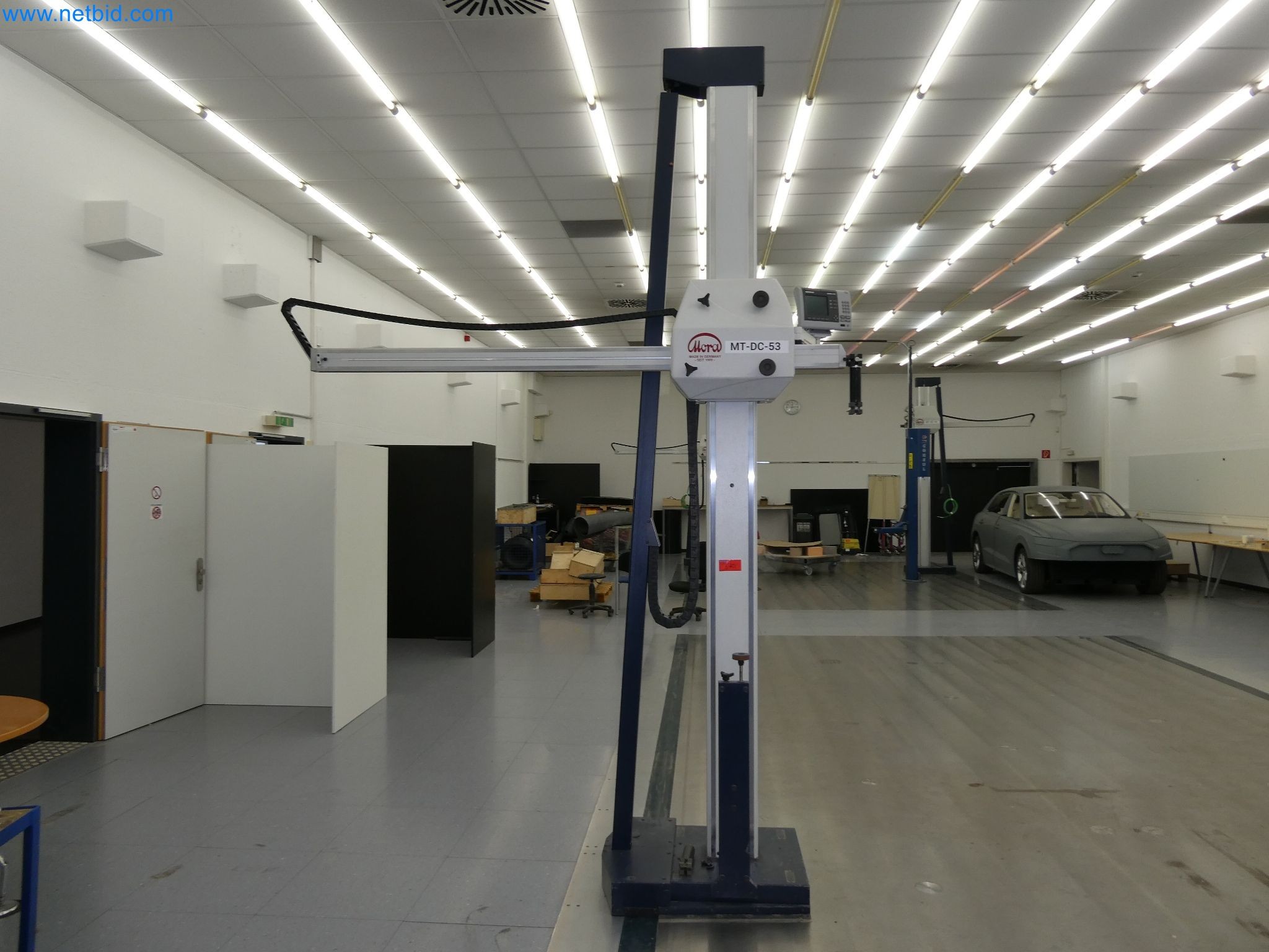 High-tech machinery for prototyping, model making, mold making (automotive)-2