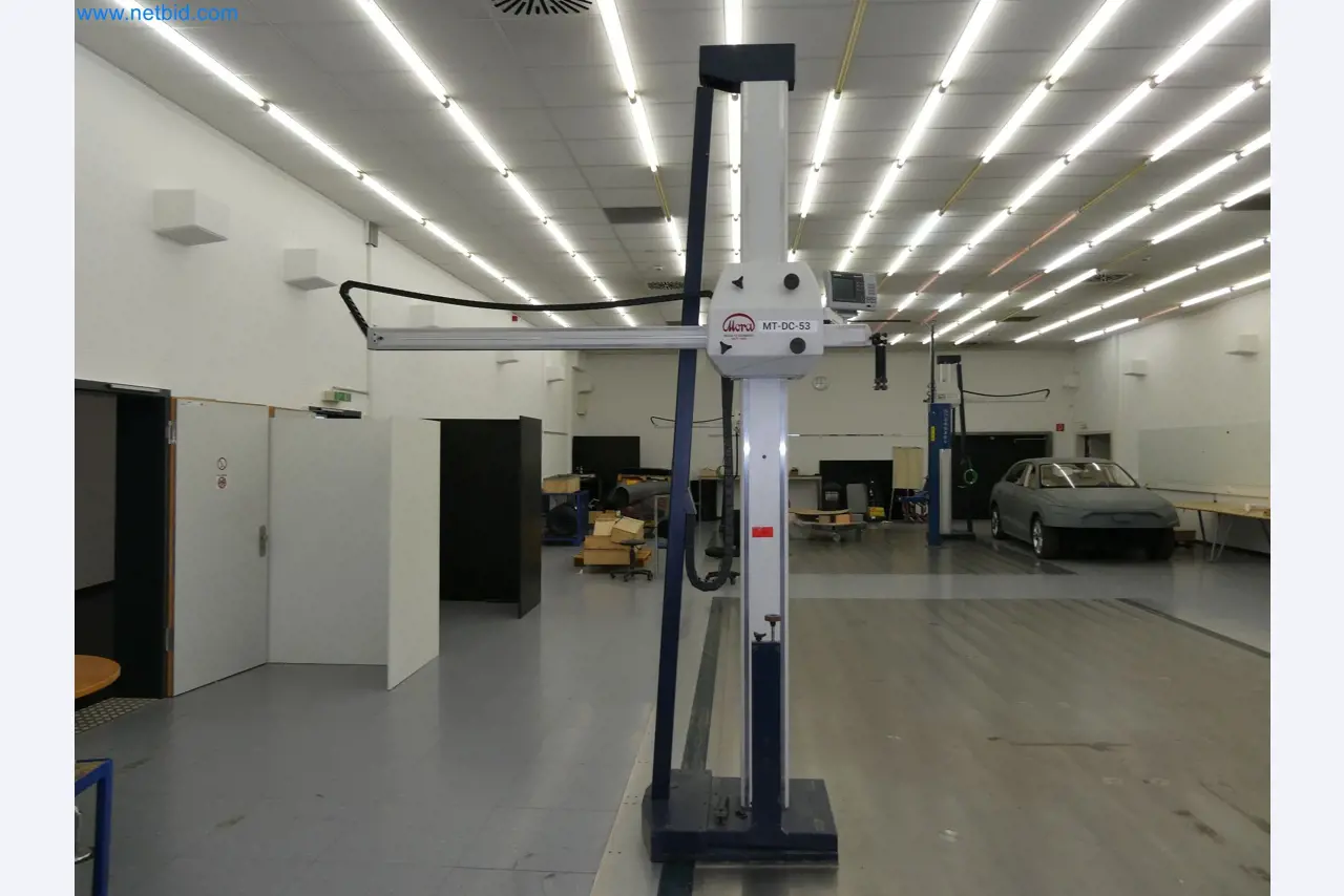 High-tech machinery for prototyping, model making, mold making (automotive)-2