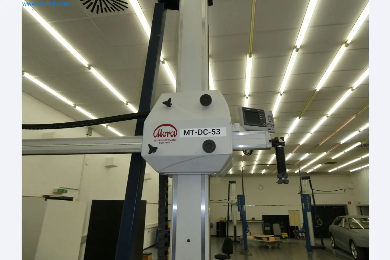 High-tech machinery for prototyping, model making, mold making (automotive)-3