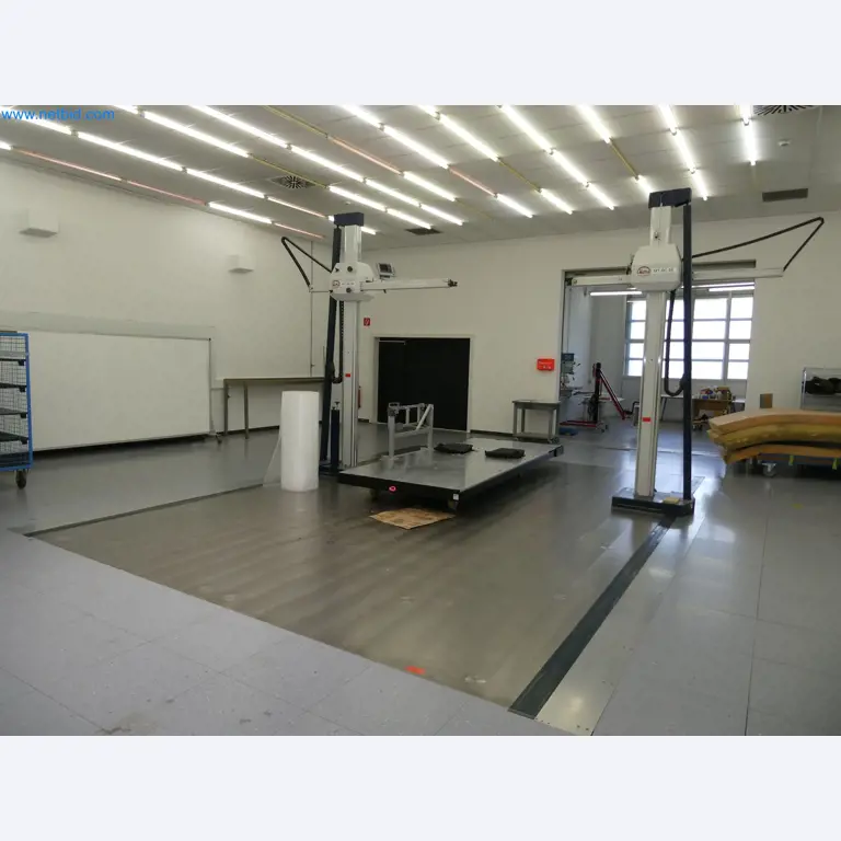 High-tech machinery for prototyping, model making, mold making (automotive)-1