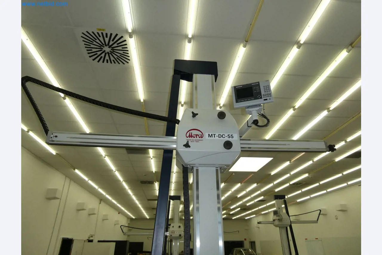 High-tech machinery for prototyping, model making, mold making (automotive)-2