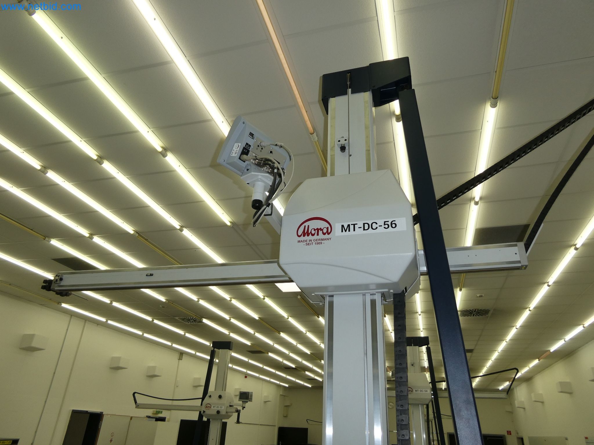 High-tech machinery for prototyping, model making, mold making (automotive)-4