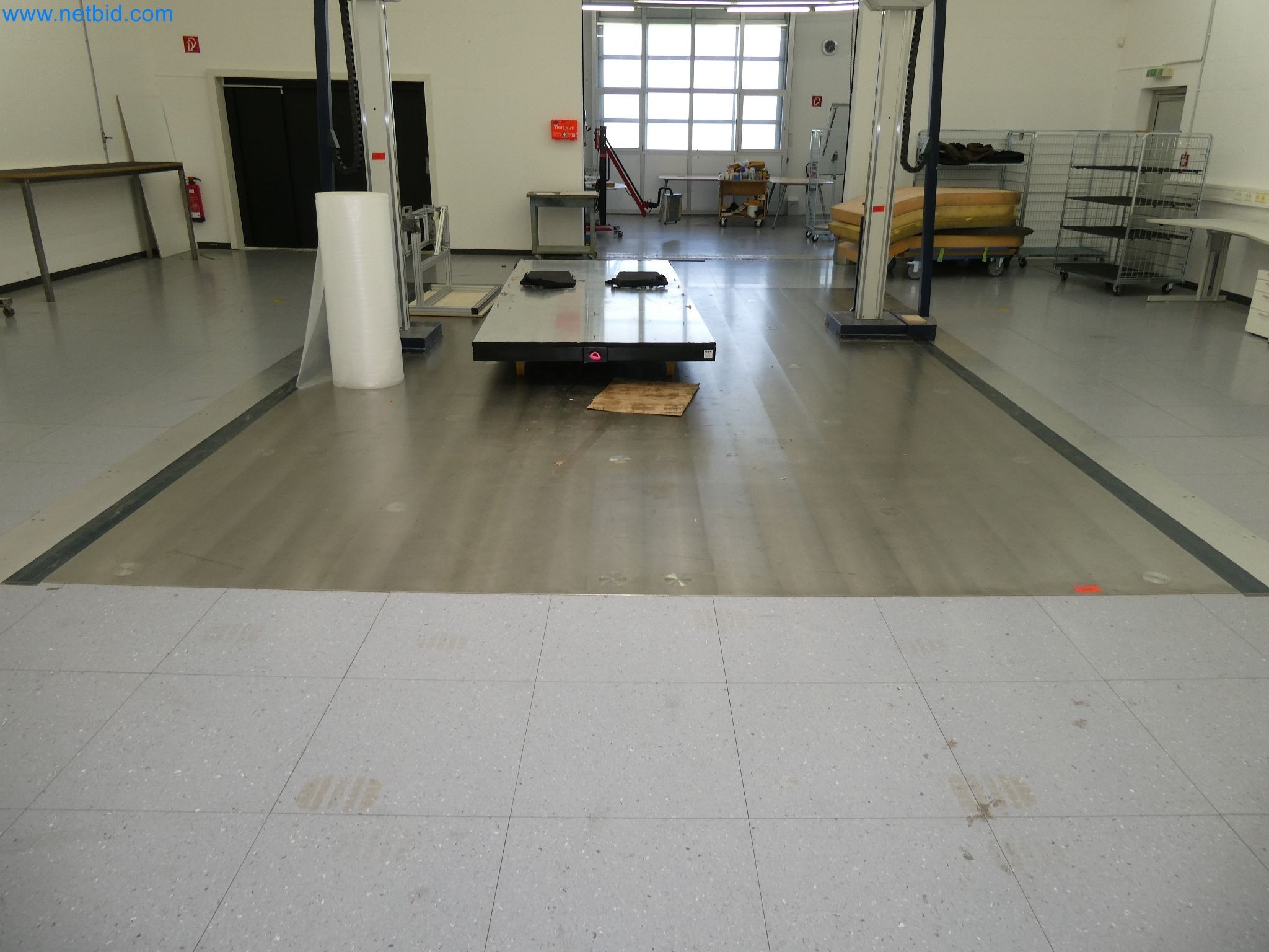 High-tech machinery for prototyping, model making, mold making (automotive)-5