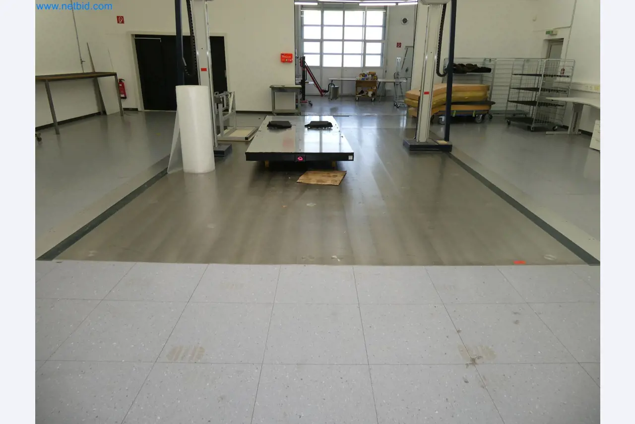 High-tech machinery for prototyping, model making, mold making (automotive)-5