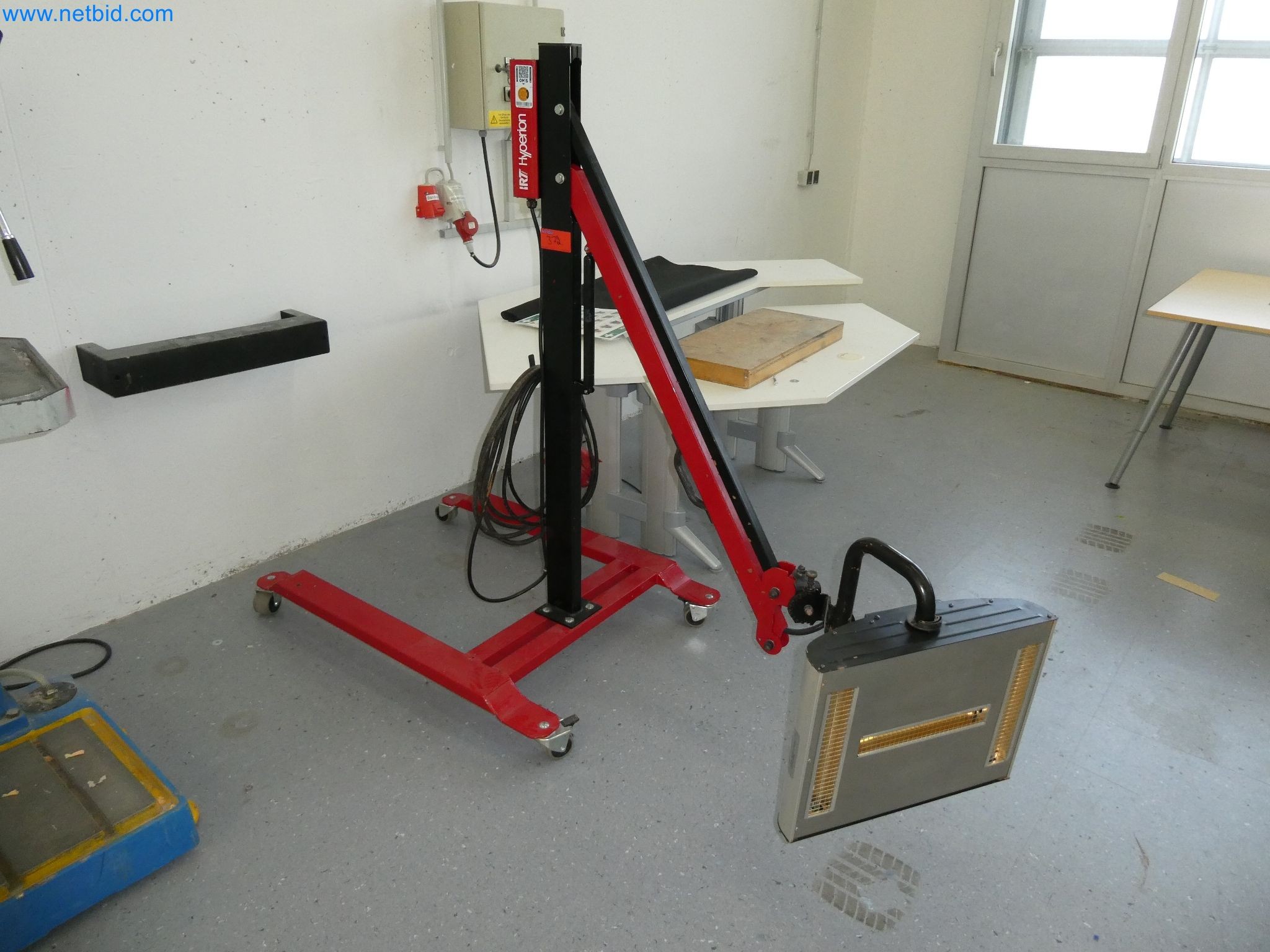 High-tech machinery for prototyping, model making, mold making (automotive)-1