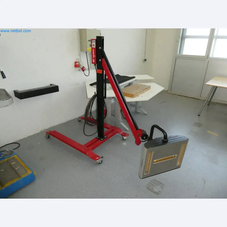 High-tech machinery for prototyping, model making, mold making (automotive)-1