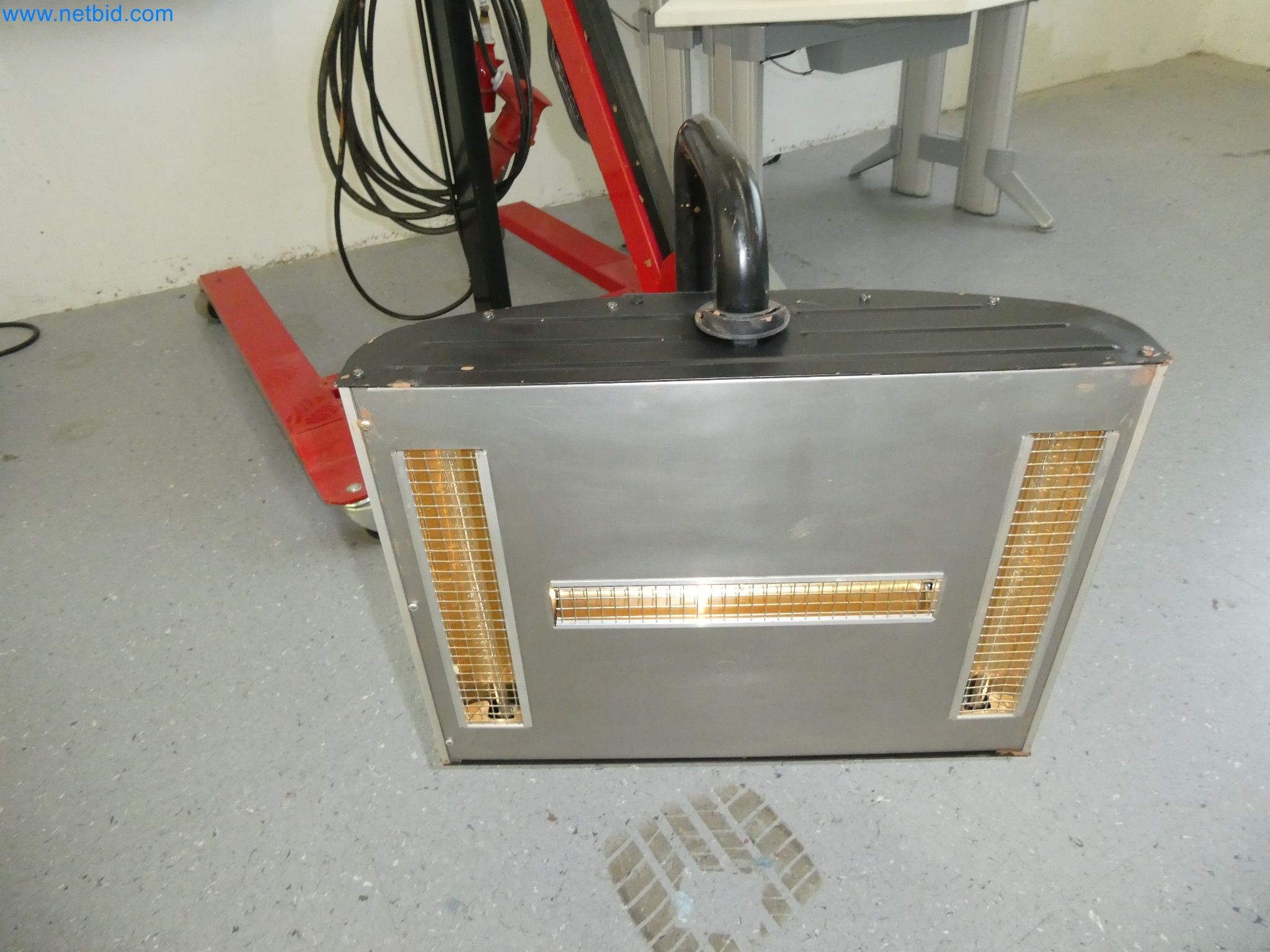 High-tech machinery for prototyping, model making, mold making (automotive)-3