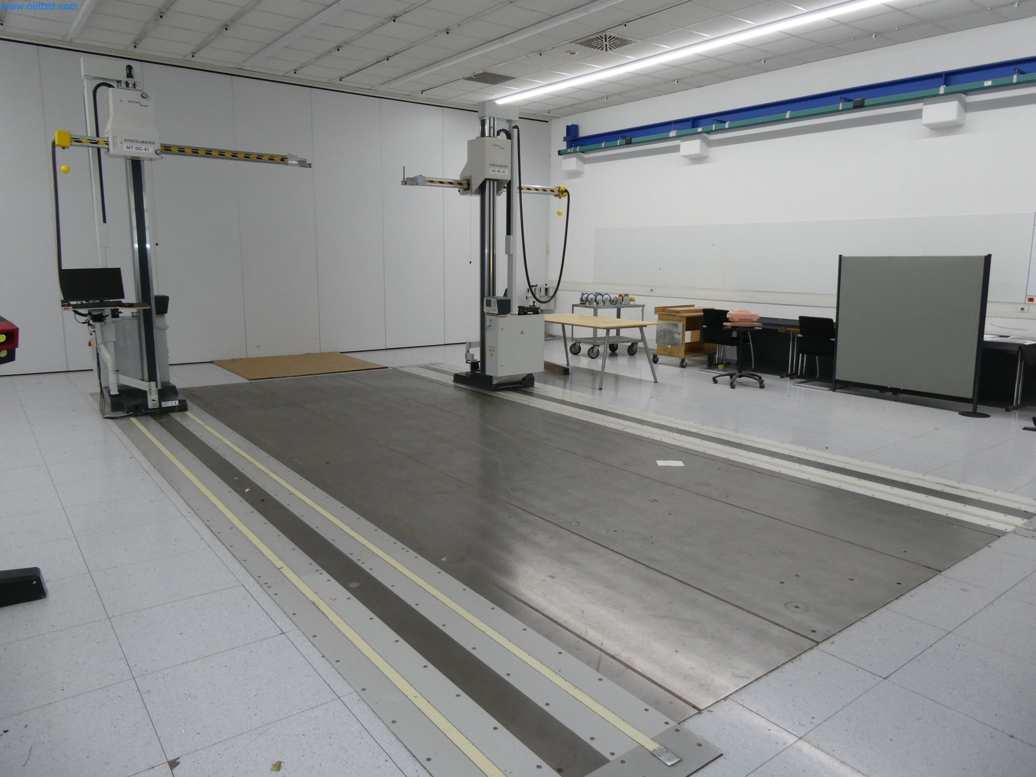 High-tech machinery for prototyping, model making, mold making (automotive)-1