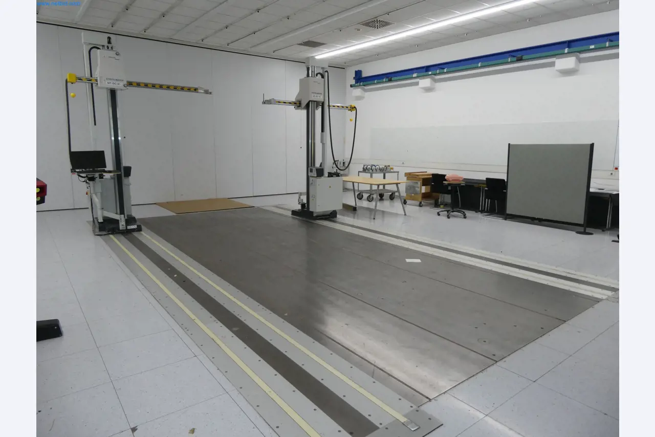 High-tech machinery for prototyping, model making, mold making (automotive)-1