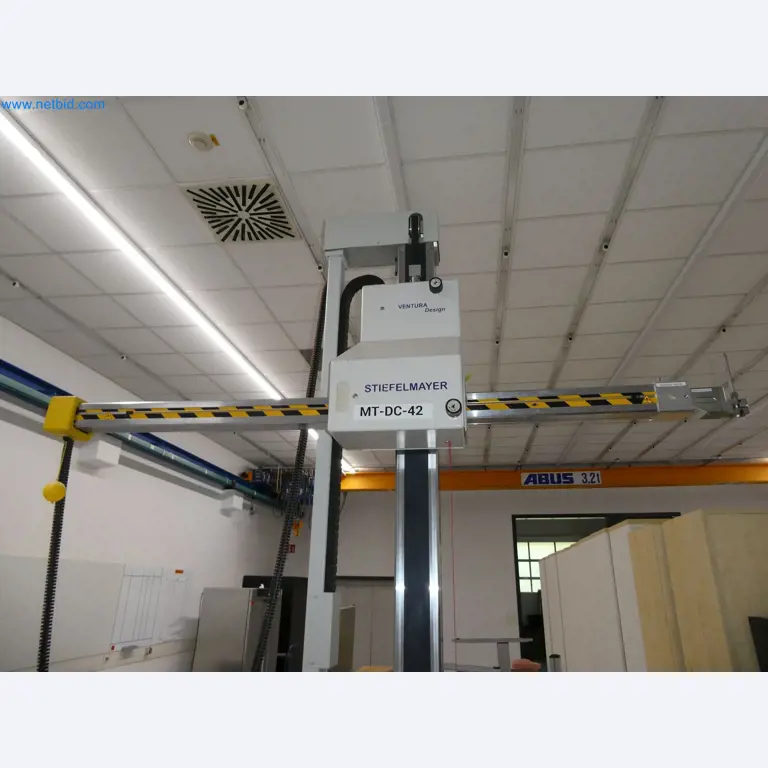 High-tech machinery for prototyping, model making, mold making (automotive)-5