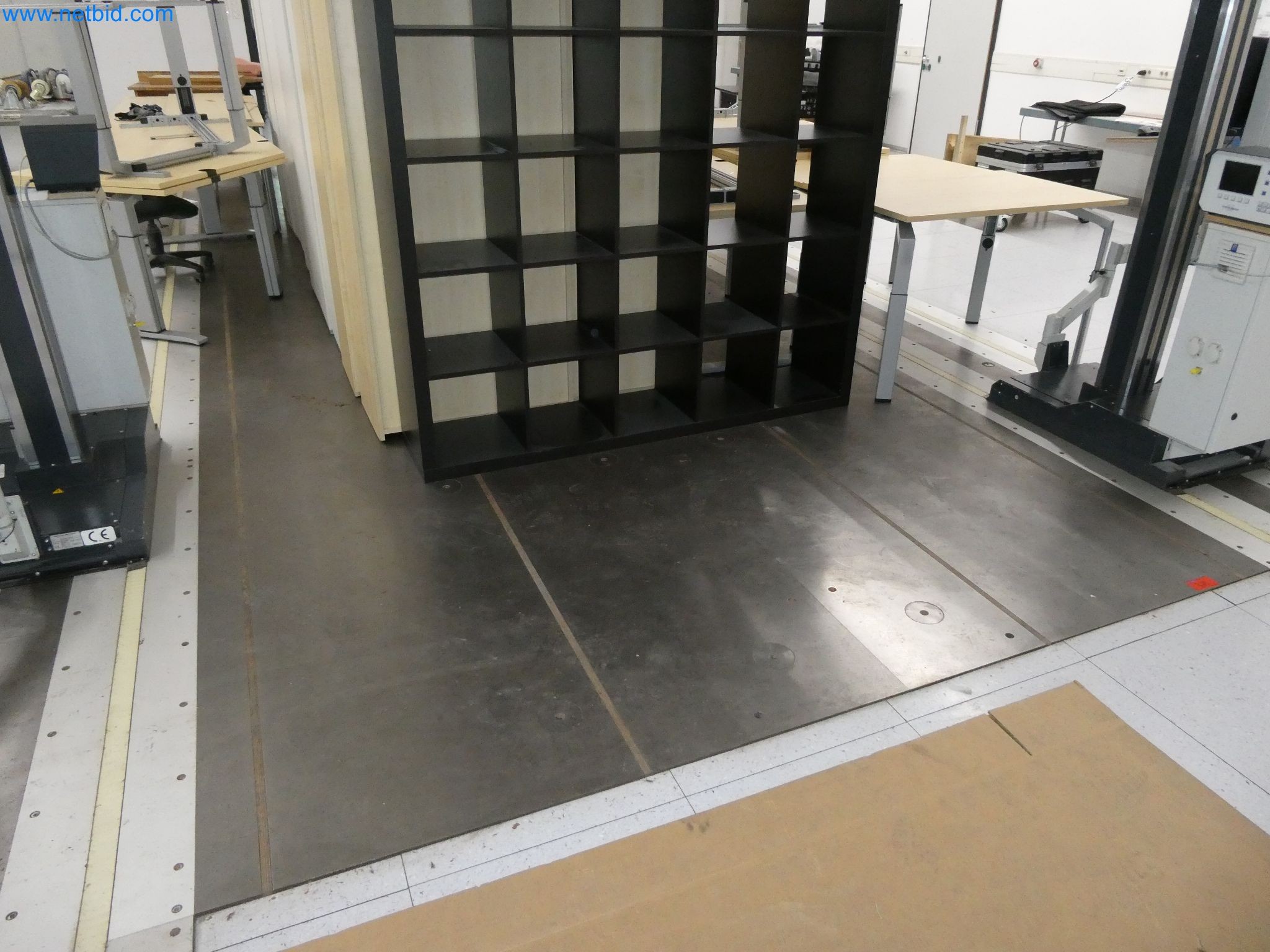 High-tech machinery for prototyping, model making, mold making (automotive)-8