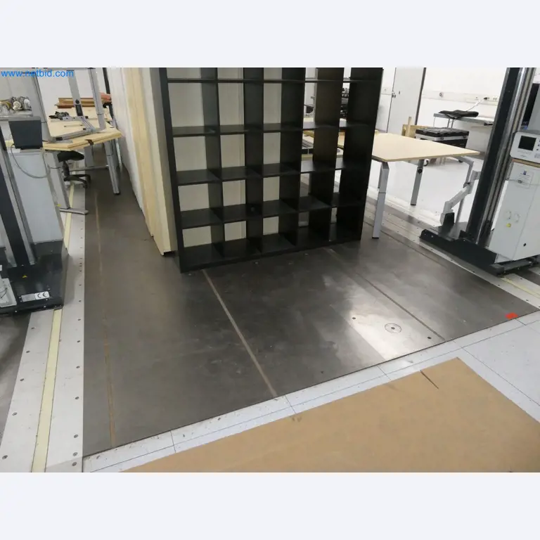 High-tech machinery for prototyping, model making, mold making (automotive)-8