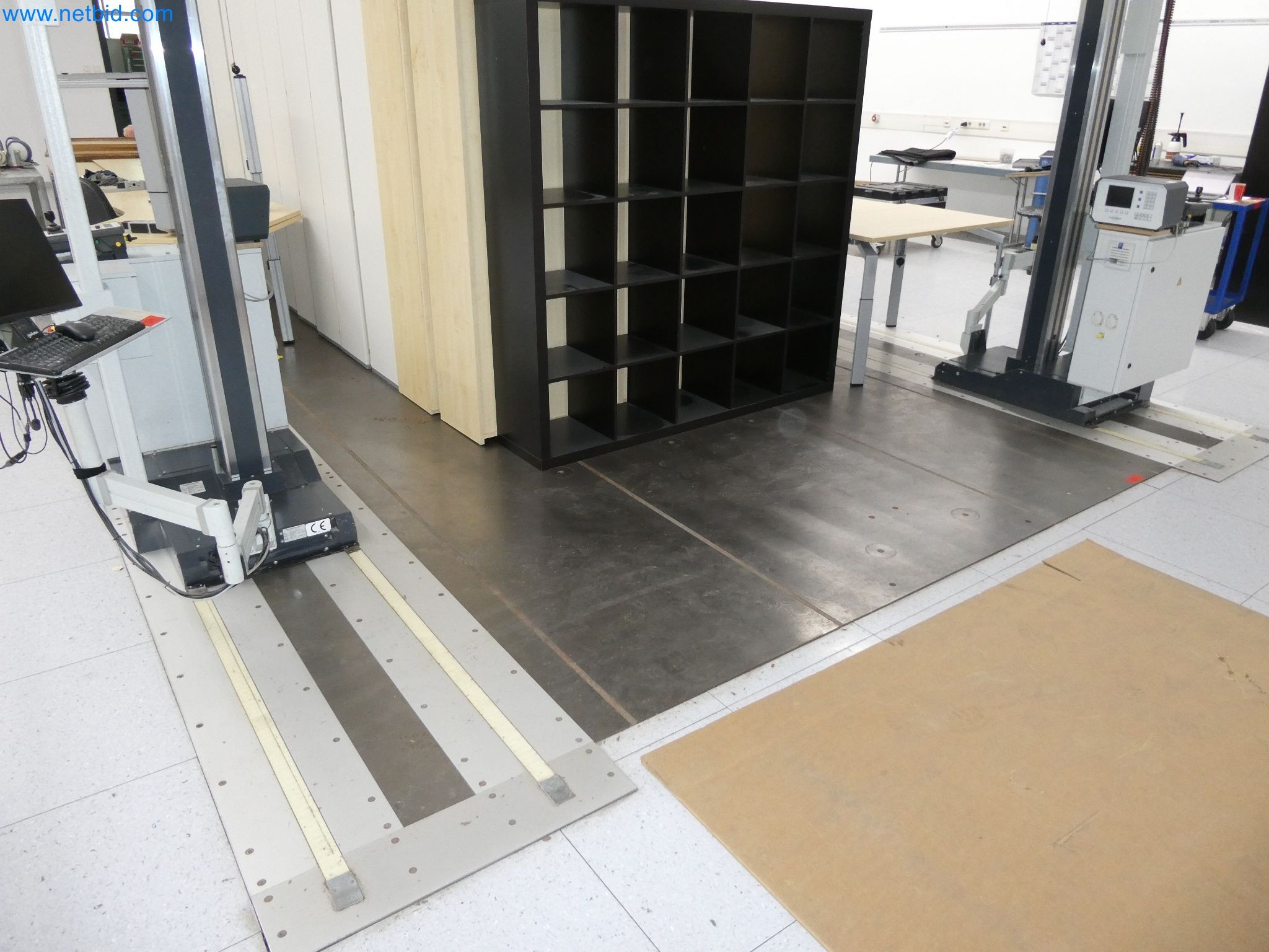 High-tech machinery for prototyping, model making, mold making (automotive)-9