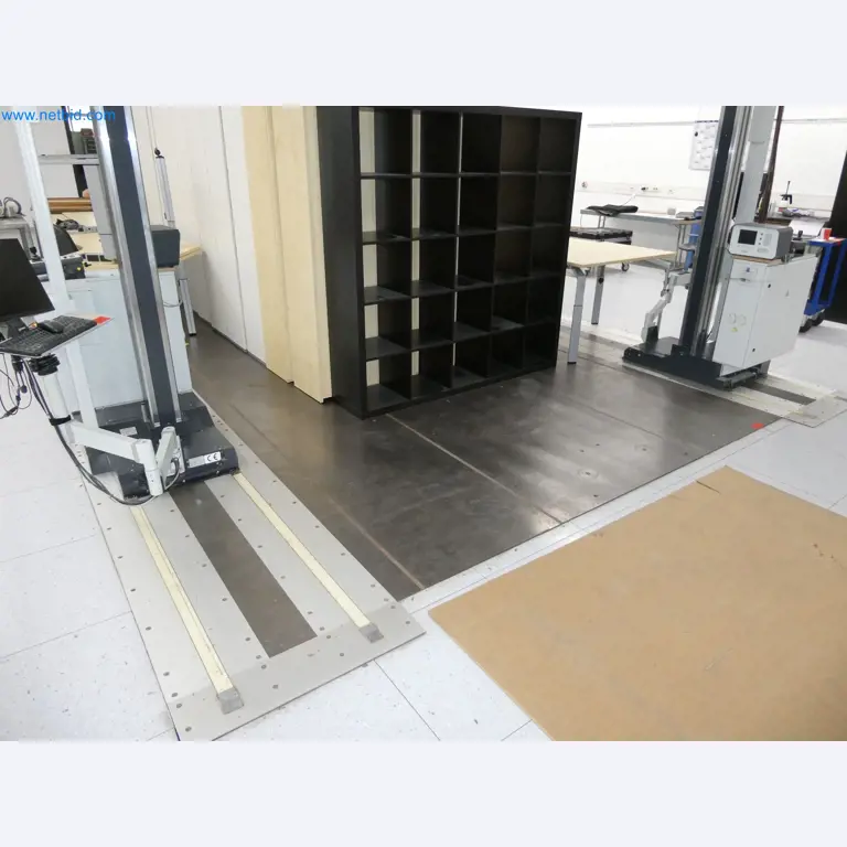 High-tech machinery for prototyping, model making, mold making (automotive)-9