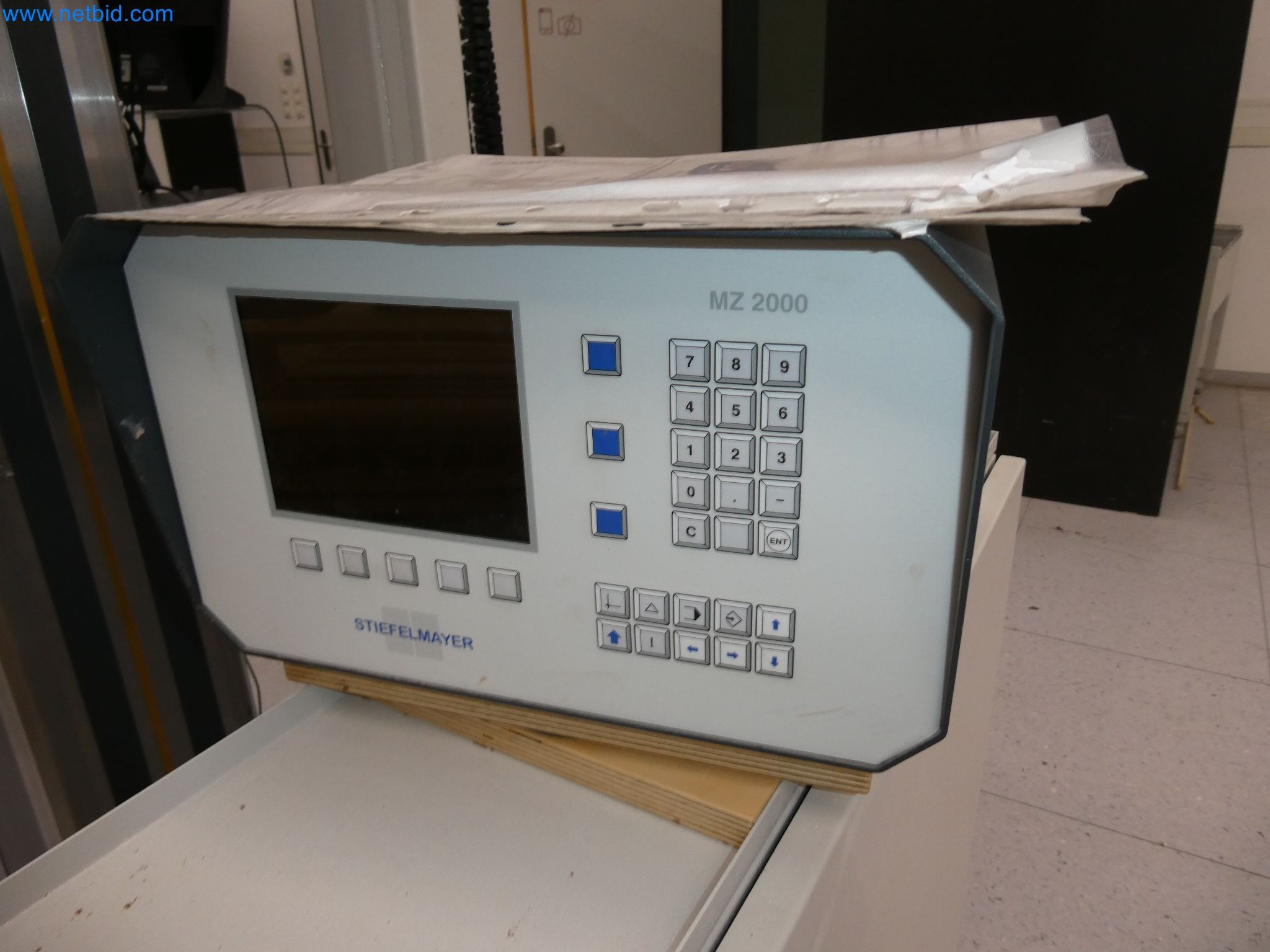 High-tech machinery for prototyping, model making, mold making (automotive)-4