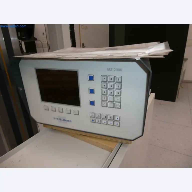 High-tech machinery for prototyping, model making, mold making (automotive)-4