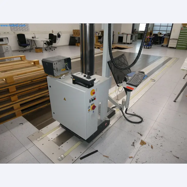 High-tech machinery for prototyping, model making, mold making (automotive)-7