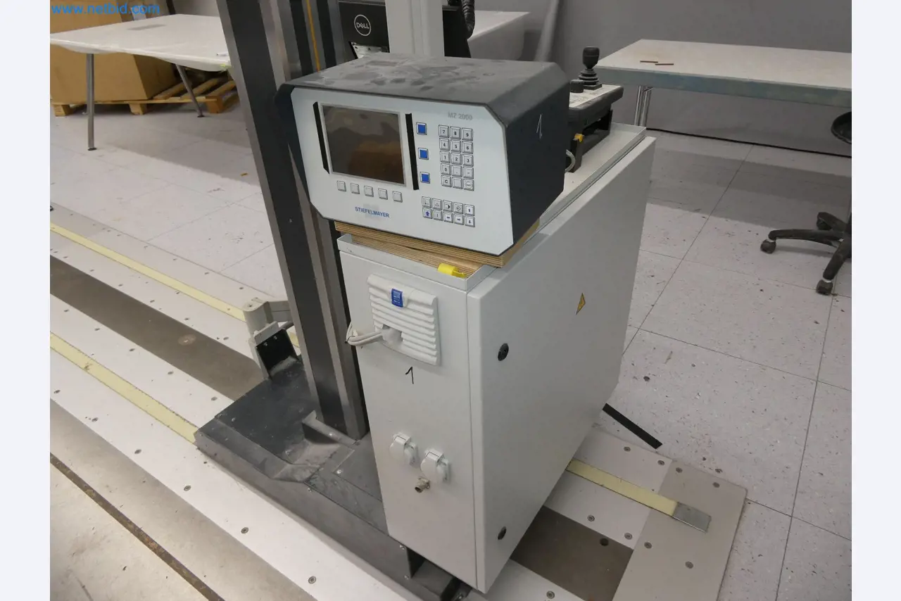 High-tech machinery for prototyping, model making, mold making (automotive)-8