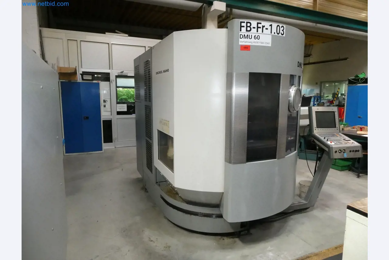 Parc de machines high-tech pour la construction de prototypes, de modèles, de moules (automobile)-2