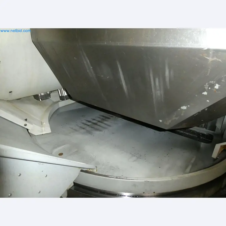 Parc de machines high-tech pour la construction de prototypes, de modèles, de moules (automobile)-7