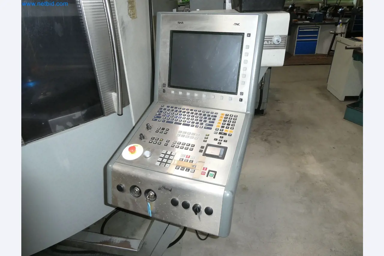 Parc de machines high-tech pour la construction de prototypes, de modèles, de moules (automobile)-8