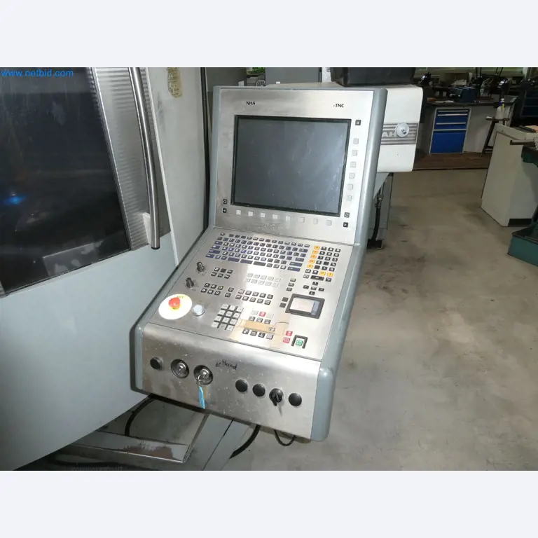 Parc de machines high-tech pour la construction de prototypes, de modèles, de moules (automobile)-8