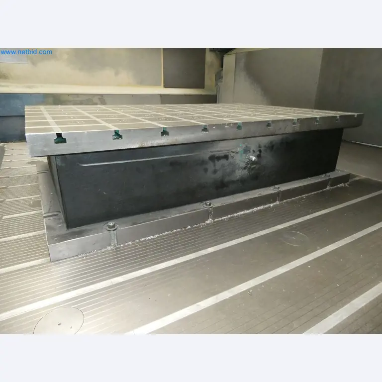 High-tech machinery for prototyping, model making, mold making (automotive)-4