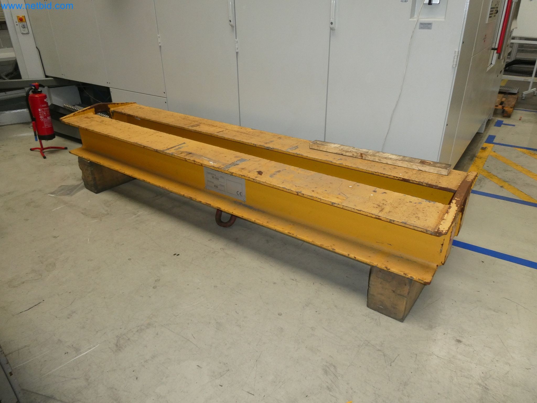 High-tech machinery for prototyping, model making, mold making (automotive)-1