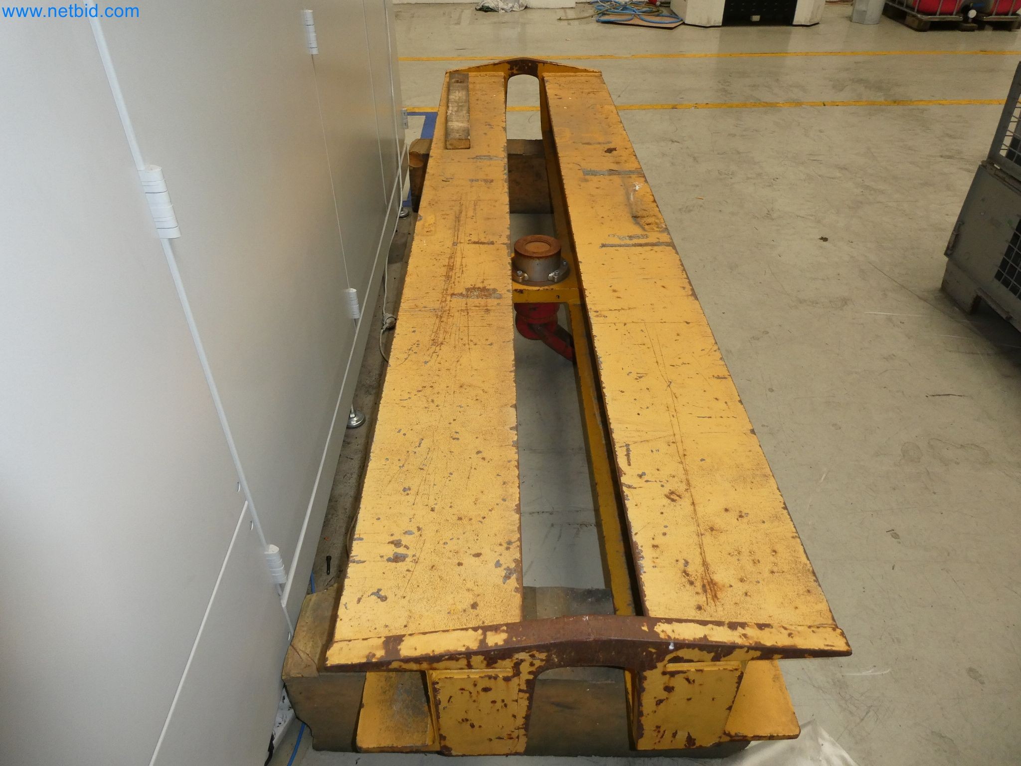 High-tech machinery for prototyping, model making, mold making (automotive)-3