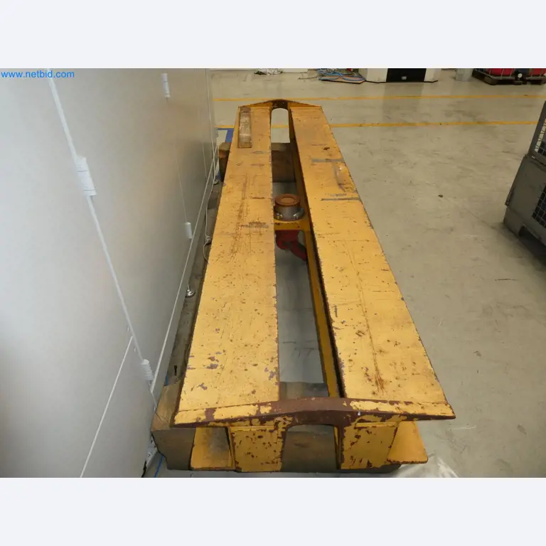 High-tech machinery for prototyping, model making, mold making (automotive)-3