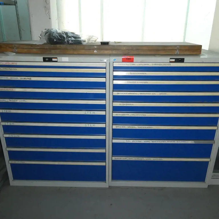 2 Armários metálicos com gavetas Garant