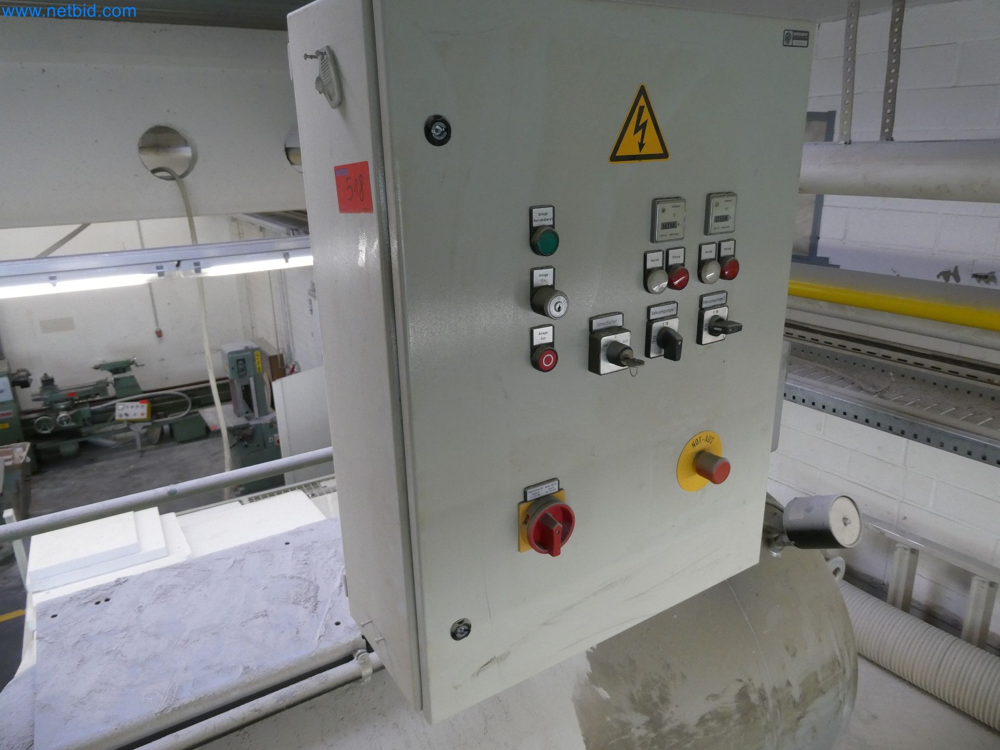 High-tech stroje pro výrobu prototypů, modelů a forem (automobilový průmysl)-2