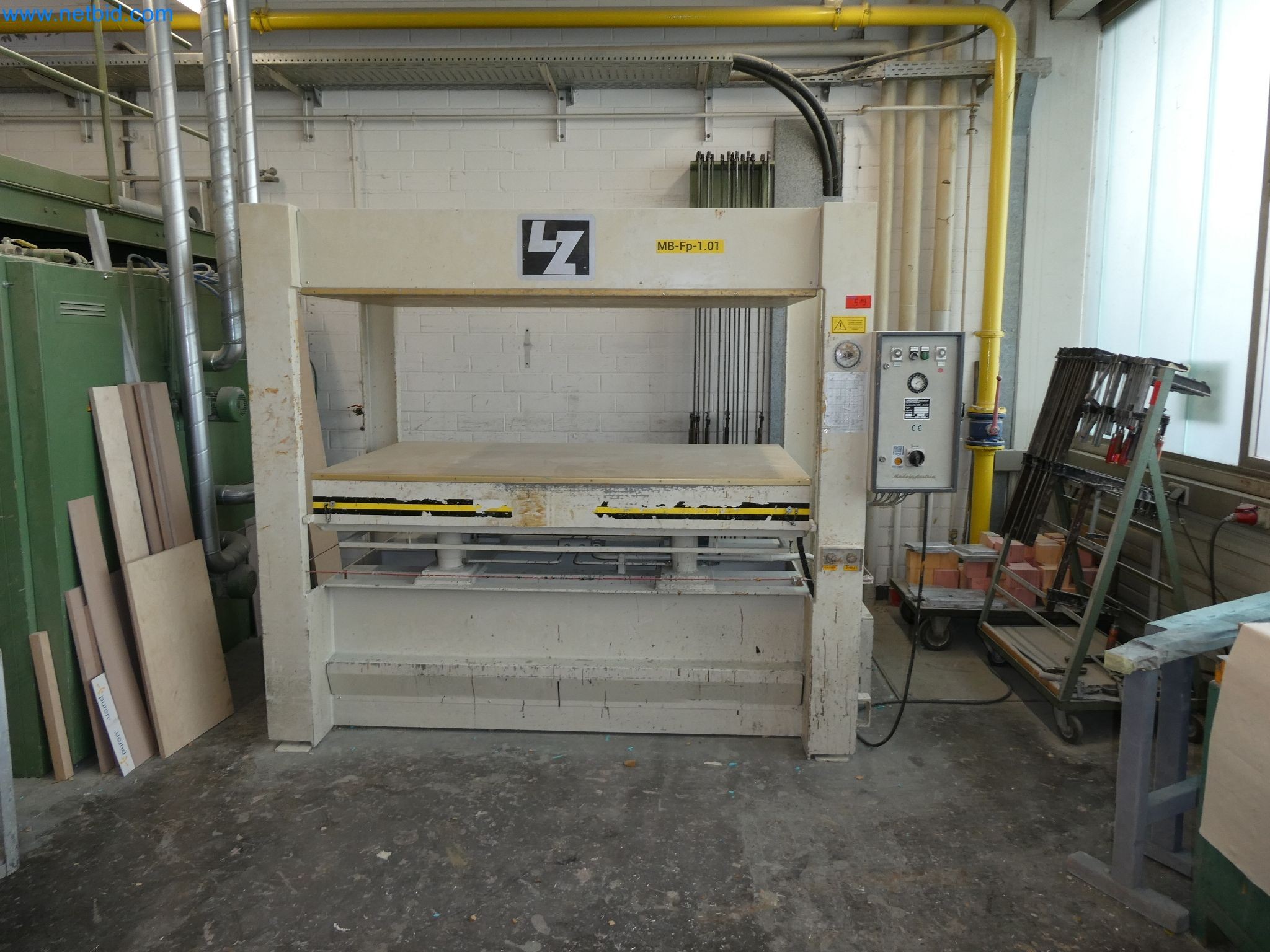 High-tech machinery for prototyping, model making, mold making (automotive)-1