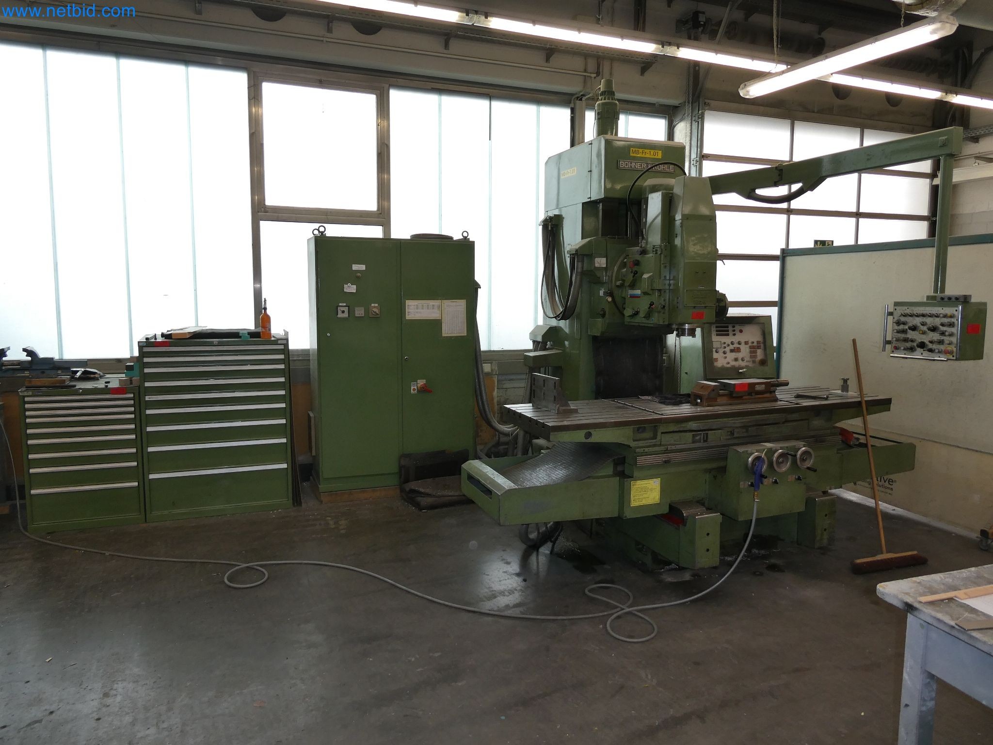 High-tech machinery for prototyping, model making, mold making (automotive)-1